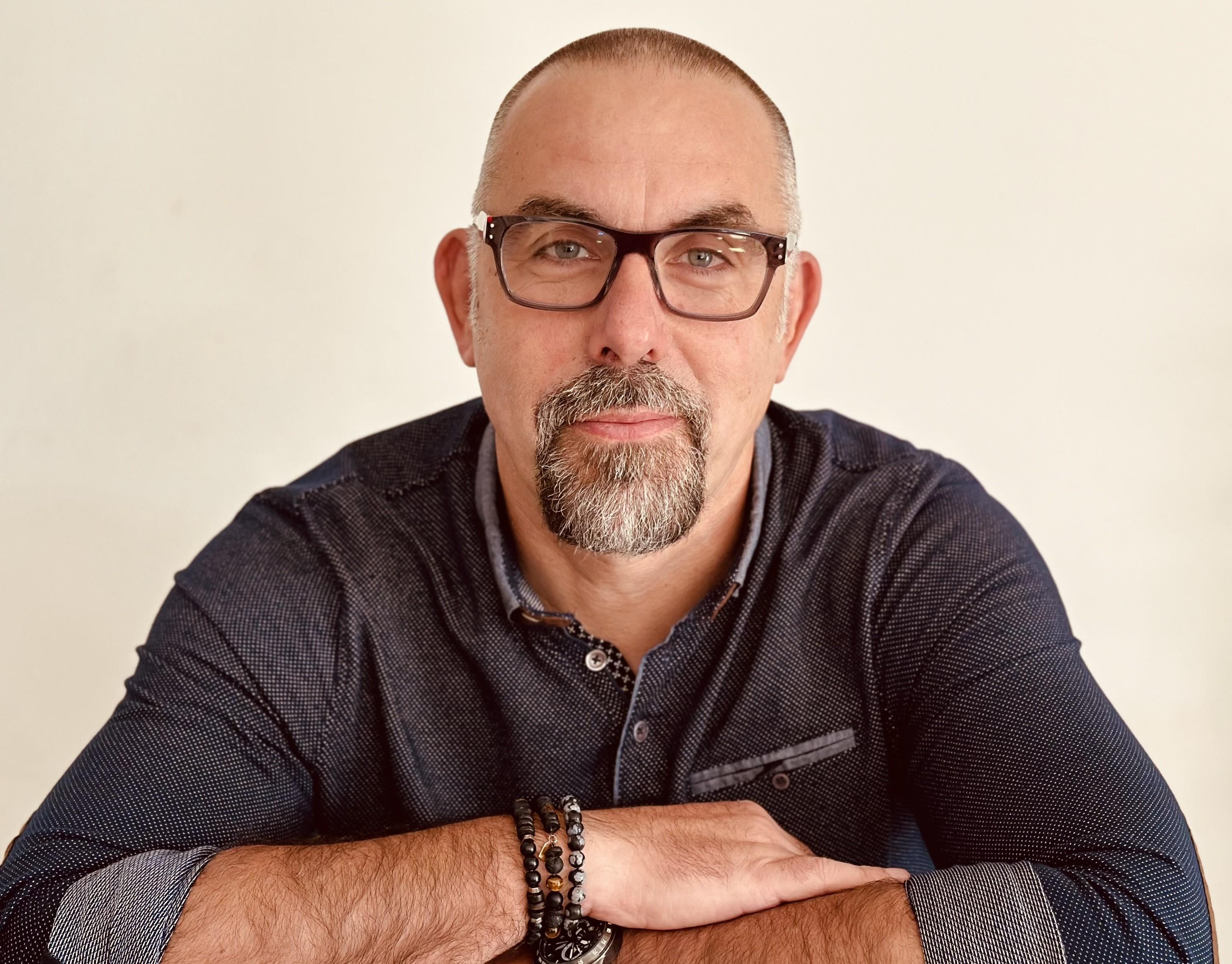 Christophe — Back2Web